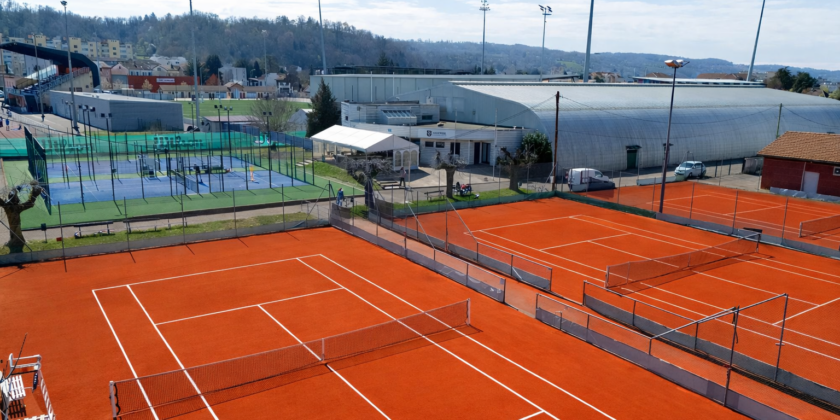 Des courts de tennis tout neufs au TPBJ